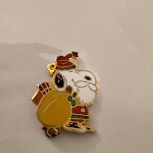 Vintage Santa Snoopy Enamel Pin